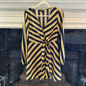 Super cute Express summer dress.